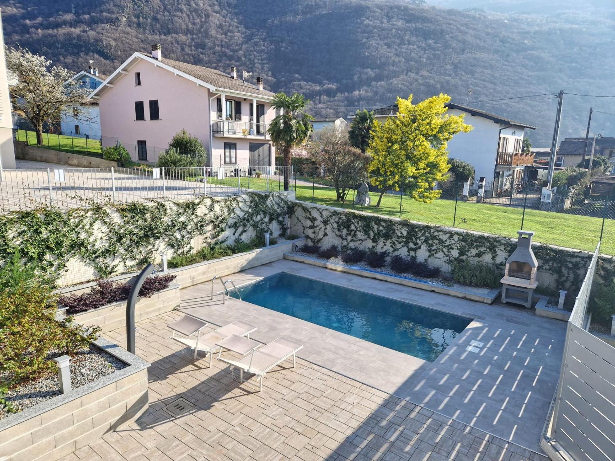 Villa Claudia With Private Pool Colico Buitenkant foto
